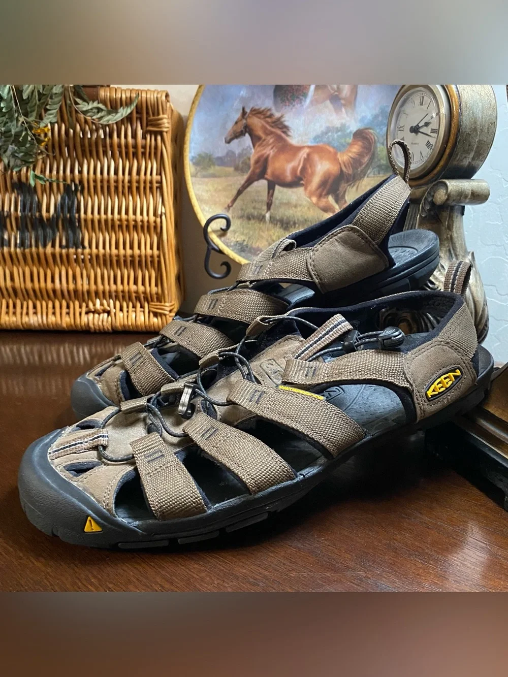 Keen Newport Adjustable Outdoor Drawstring Sandal Men's 10 Brown Leather Hiking